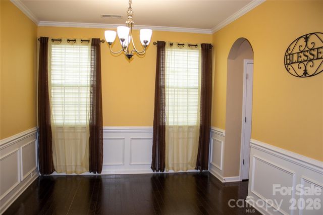 13430 Canterbury Castle Drive, Charlotte, NC 28273