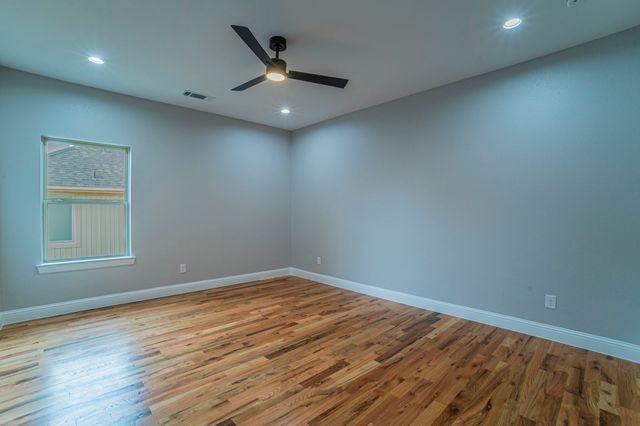 8319 Deep Green Drive, Dallas, TX 75249