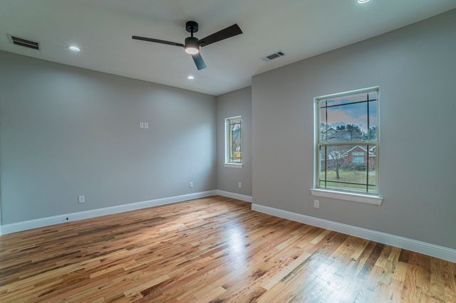 8319 Deep Green Drive, Dallas, TX 75249