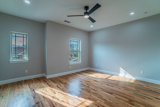 8319 Deep Green Drive, Dallas, TX 75249