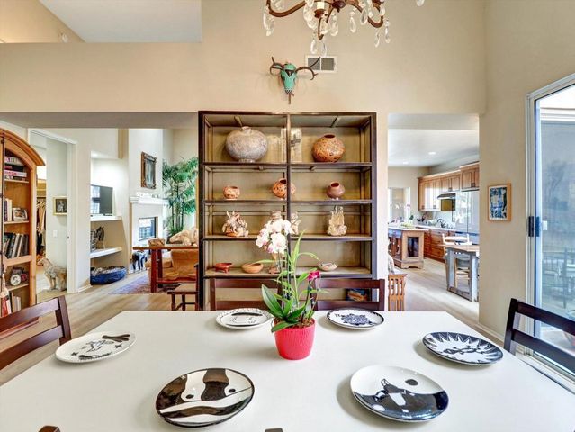 19 Lake Shore Drive, Rancho Mirage, CA 92270