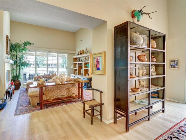 19 Lake Shore Drive, Rancho Mirage, CA 92270