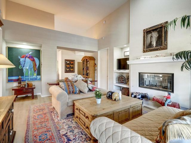 19 Lake Shore Drive, Rancho Mirage, CA 92270