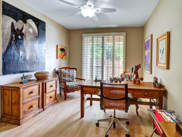 19 Lake Shore Drive, Rancho Mirage, CA 92270