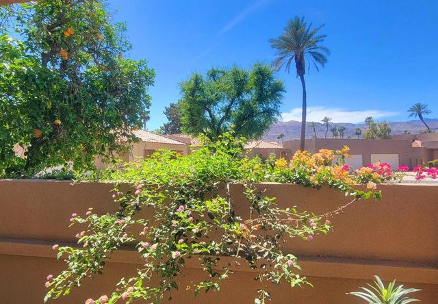 19 Lake Shore Drive, Rancho Mirage, CA 92270