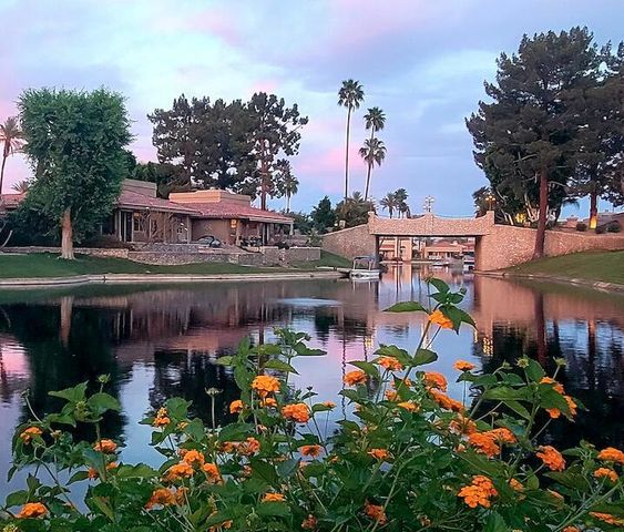 19 Lake Shore Drive, Rancho Mirage, CA 92270