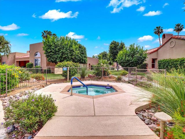 19 Lake Shore Drive, Rancho Mirage, CA 92270