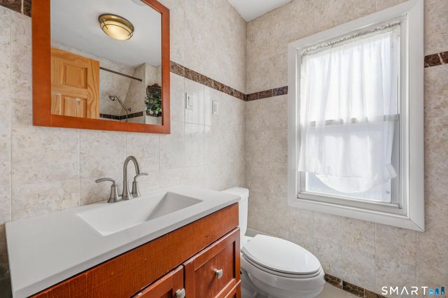 118 Frank Street, East Haven, CT 06512