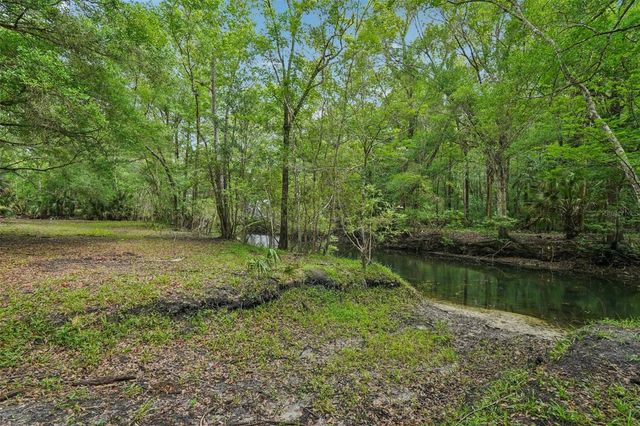217 S TUCK POINT, Inverness, FL 34450