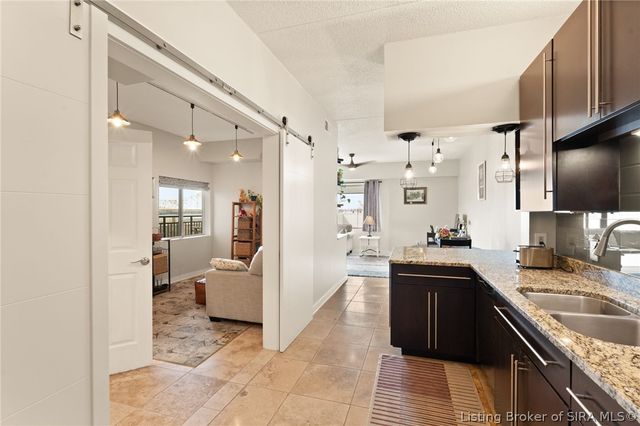 1 Riverpointe Plaza 406, Jeffersonville, IN 47130