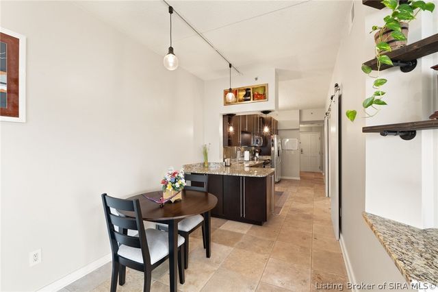 1 Riverpointe Plaza 406, Jeffersonville, IN 47130