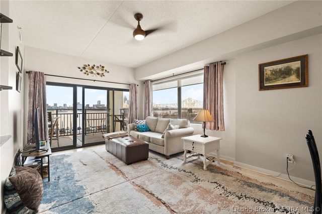 1 Riverpointe Plaza 406, Jeffersonville, IN 47130