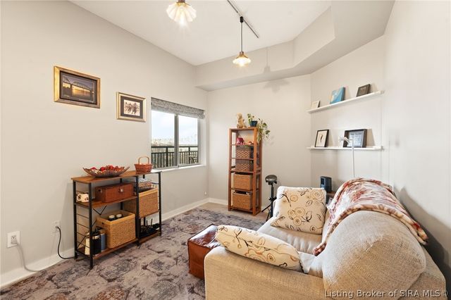 1 Riverpointe Plaza 406, Jeffersonville, IN 47130