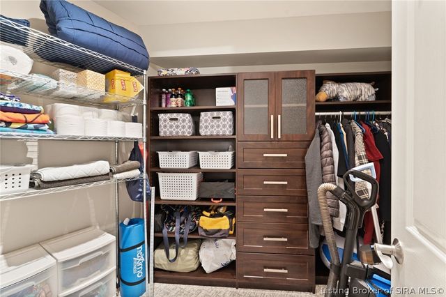 1 Riverpointe Plaza 406, Jeffersonville, IN 47130