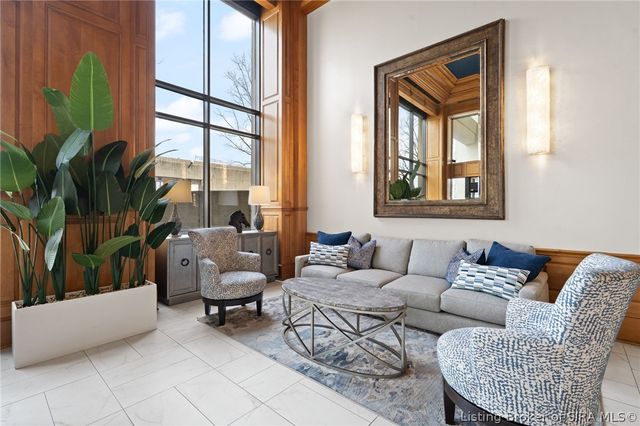 1 Riverpointe Plaza 406, Jeffersonville, IN 47130