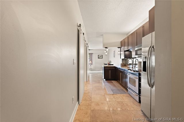 1 Riverpointe Plaza 406, Jeffersonville, IN 47130