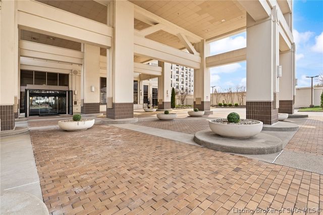 1 Riverpointe Plaza 406, Jeffersonville, IN 47130