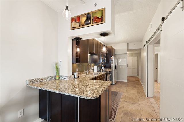 1 Riverpointe Plaza 406, Jeffersonville, IN 47130