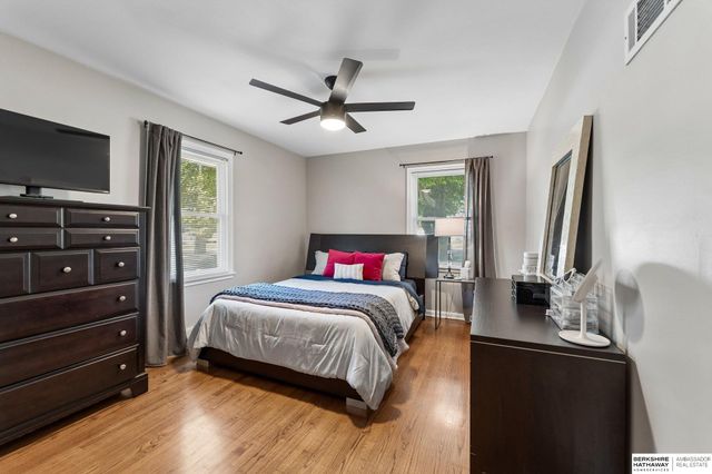 2205 S 90th Street, Omaha, NE 68124
