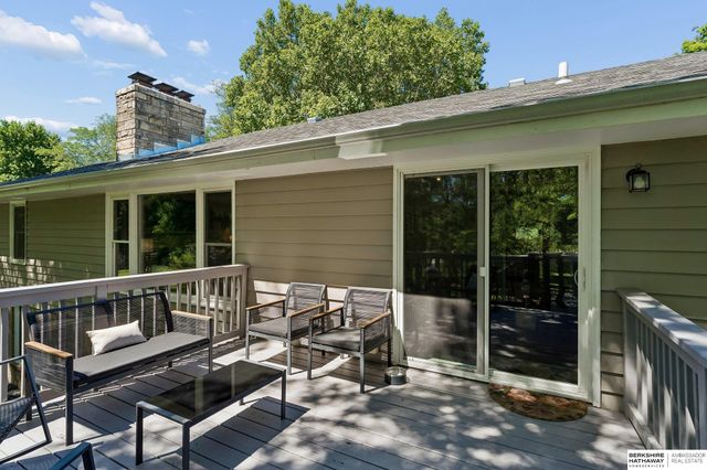 2205 S 90th Street, Omaha, NE 68124