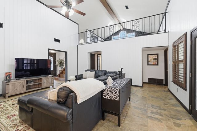 1613 Glasgow Drive, Arlington, TX 76015