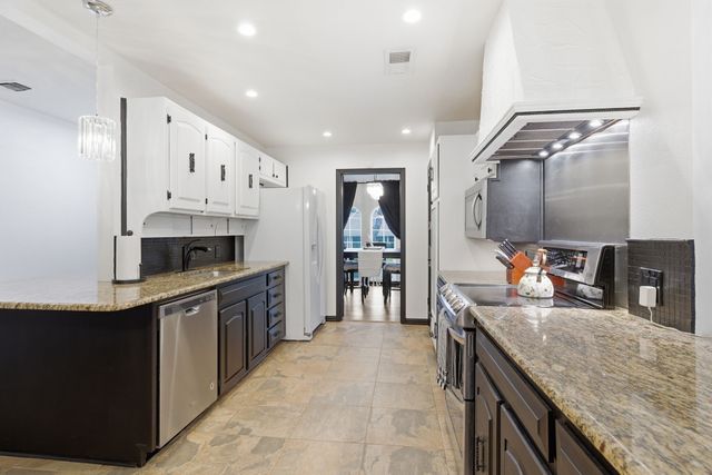 1613 Glasgow Drive, Arlington, TX 76015