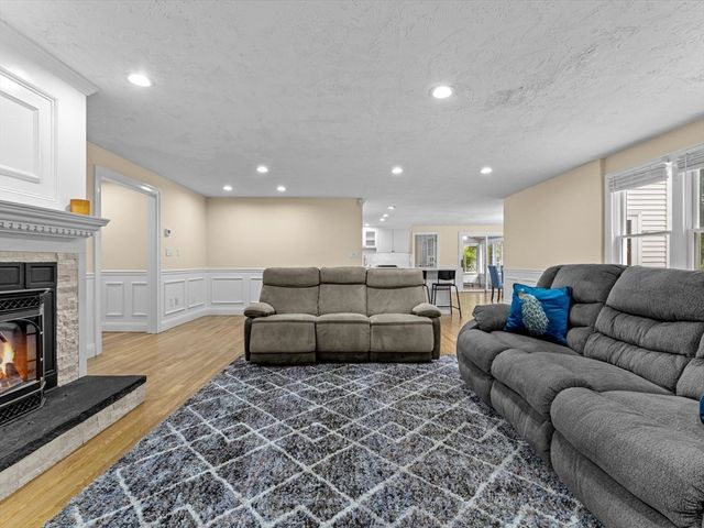 51 Lackey Street, Westborough, MA 01581