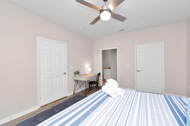5322 Avenue K, Galveston, TX 77551