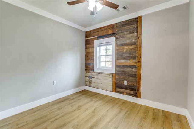 1110 Chestnut Street, Bonham, TX 75418