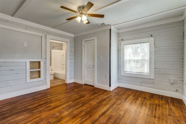 1110 Chestnut Street, Bonham, TX 75418