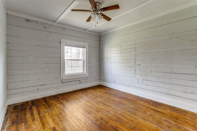 1110 Chestnut Street, Bonham, TX 75418