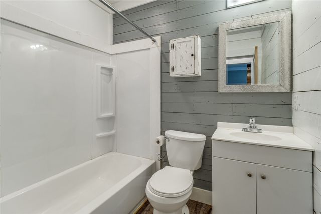 1110 Chestnut Street, Bonham, TX 75418