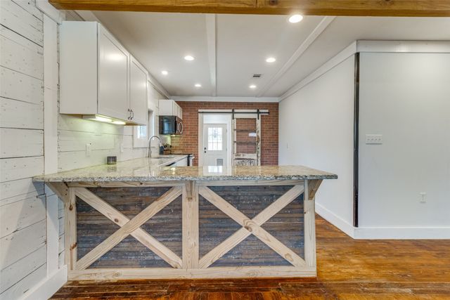 1110 Chestnut Street, Bonham, TX 75418