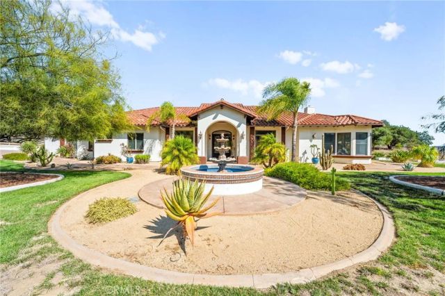 21977 Paseo Chico, Murrieta, CA 92562