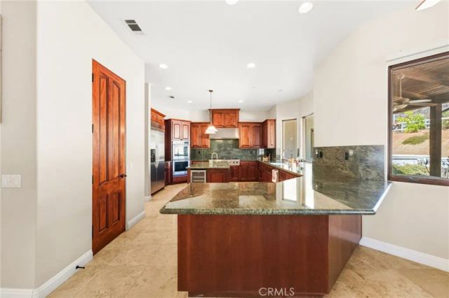 21977 Paseo Chico, Murrieta, CA 92562