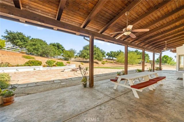 21977 Paseo Chico, Murrieta, CA 92562
