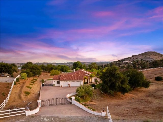 21977 Paseo Chico, Murrieta, CA 92562