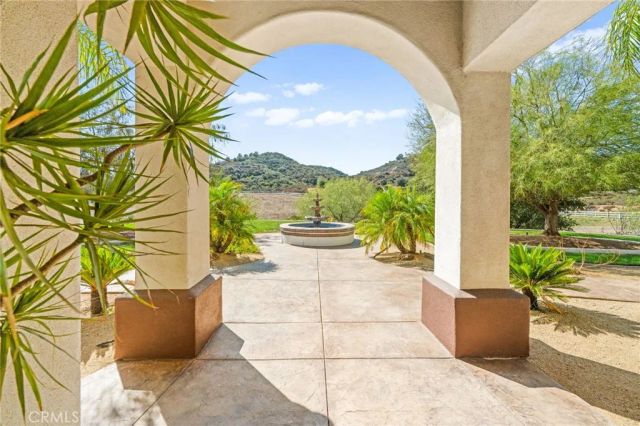21977 Paseo Chico, Murrieta, CA 92562