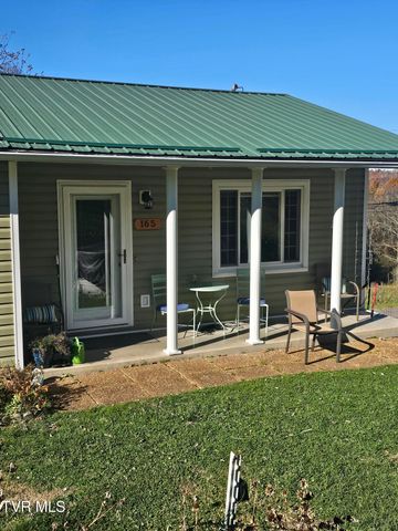 165 Sun Valley Street, Cedar Bluff, VA 24609
