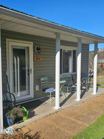 165 Sun Valley Street, Cedar Bluff, VA 24609