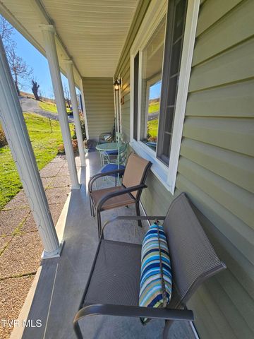 165 Sun Valley Street, Cedar Bluff, VA 24609