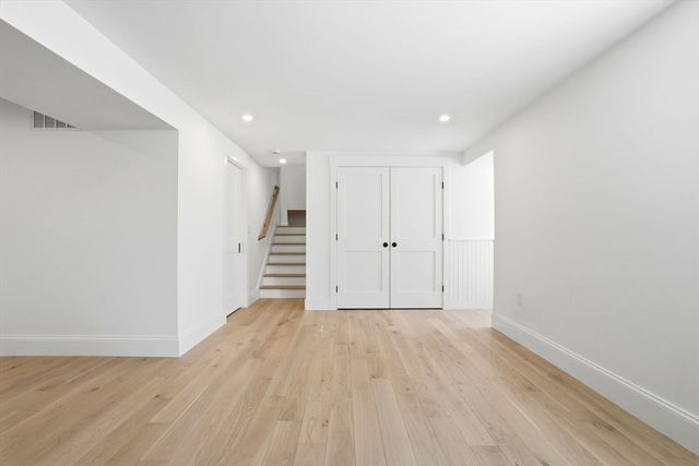 26 Old Pottery Ln, Norwell, MA 02061