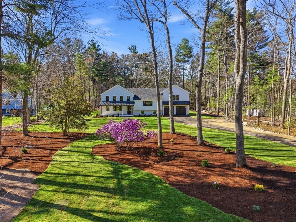 26 Old Pottery Ln, Norwell, MA 02061