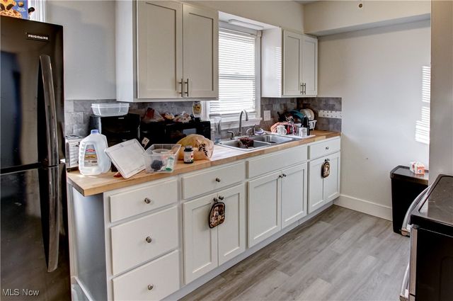 175-177 2nd Street NE, Barberton, OH 44203