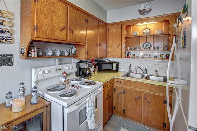 175-177 2nd Street NE, Barberton, OH 44203