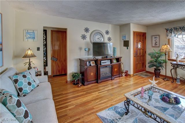 175-177 2nd Street NE, Barberton, OH 44203