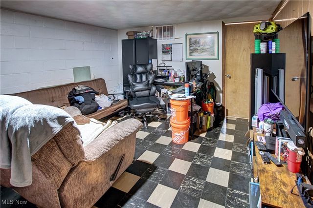 175-177 2nd Street NE, Barberton, OH 44203