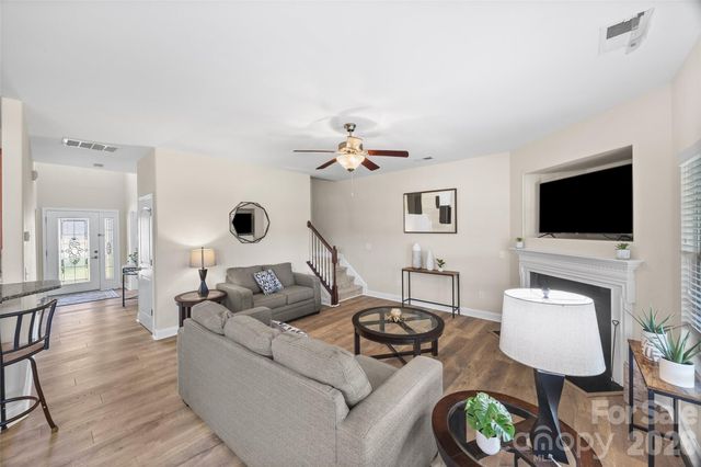 14712 Vaughan Drive, Charlotte, NC 28273