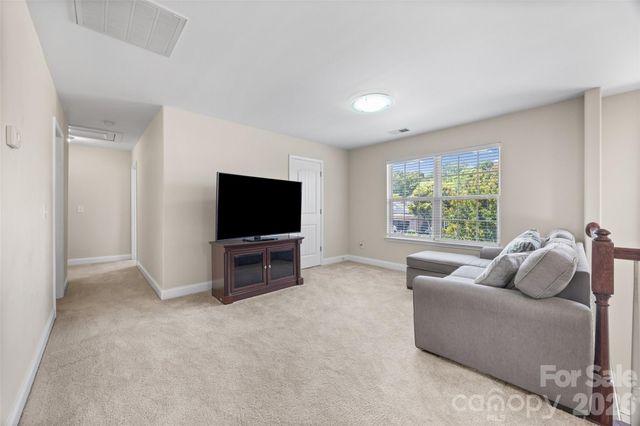 14712 Vaughan Drive, Charlotte, NC 28273