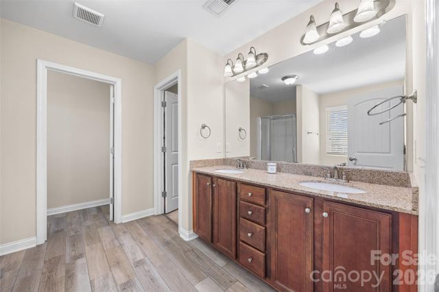 14712 Vaughan Drive, Charlotte, NC 28273